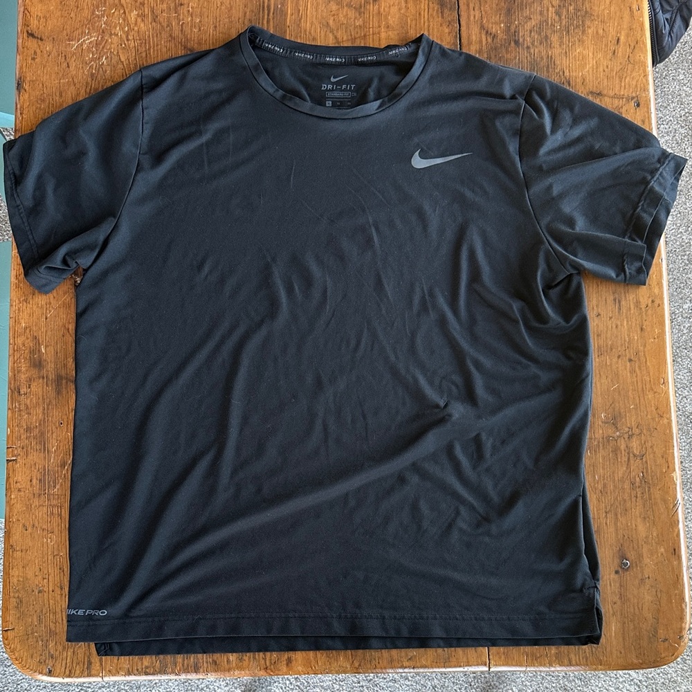 Nike Black Dri-FIT standard fit Short Sleeve Athletic Tee